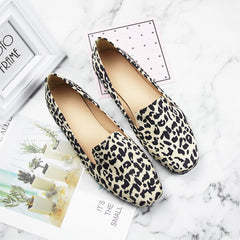 Damloafers med fyrkantig tå och leopardmönster, Vit