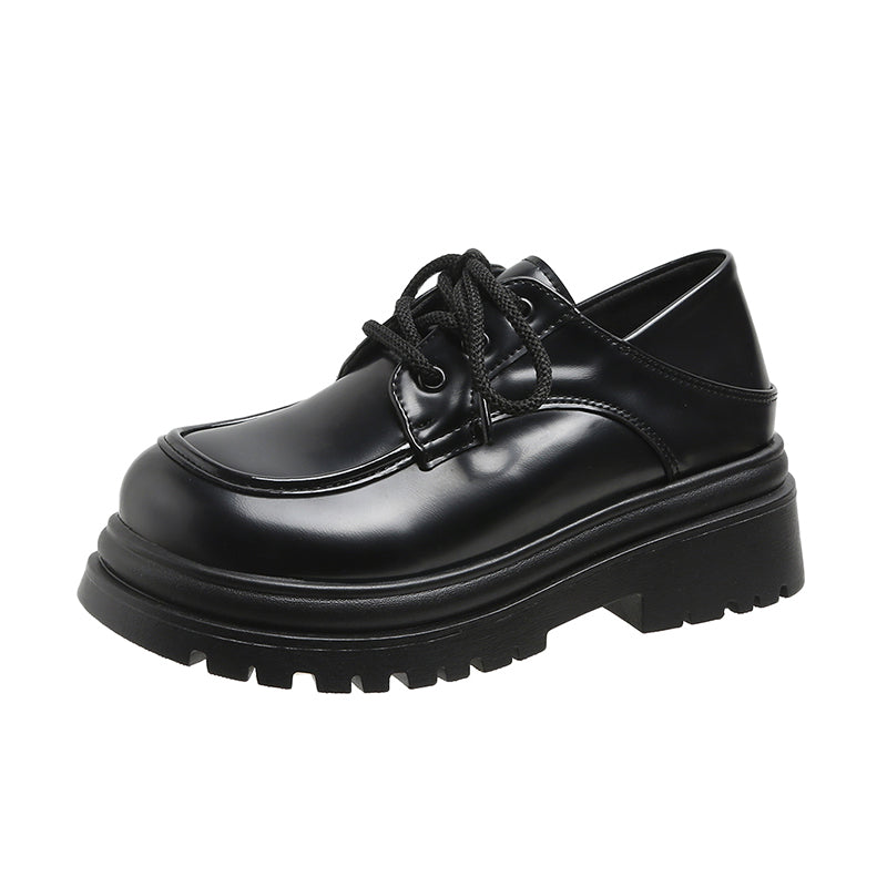 Svarta loafers med platå och snörning för kvinnor