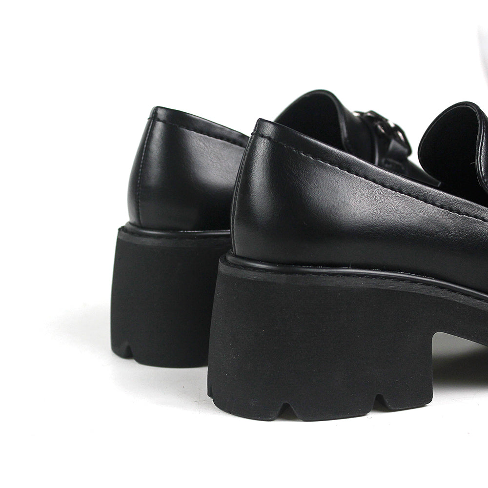 Vintage loafers med klack och kedjor i läder för kvinnor, bild 4 av 4