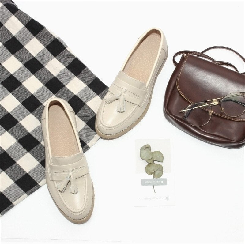 Eleganta loafers med tofsar i äkta läder för dam, bild 4 av 10
