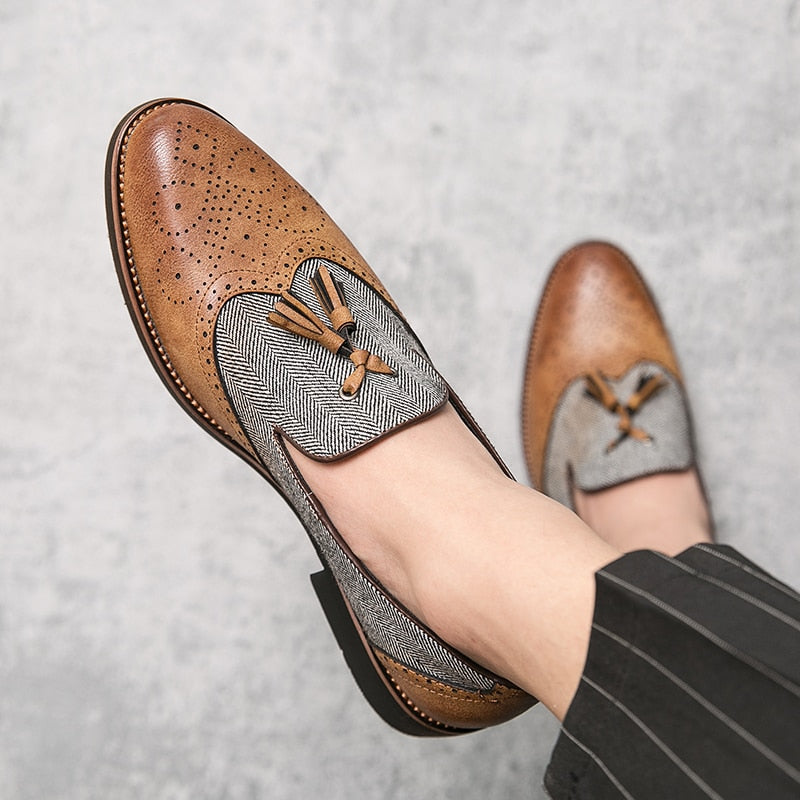Trendiga loafers med tofsar, bild 5 av 9