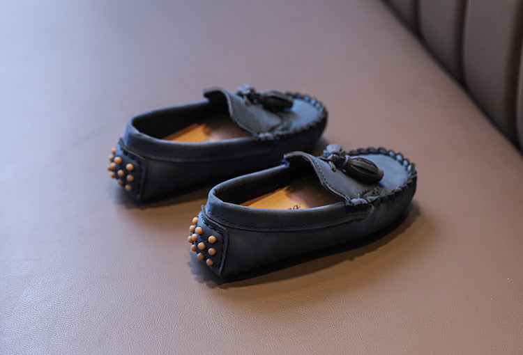 Eleganta loafers med tofsar för pojkar, bild 2 av 4
