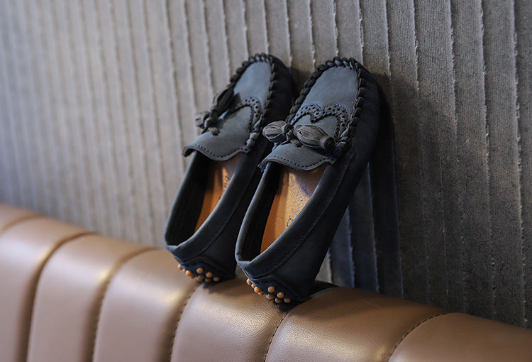 Eleganta loafers med tofsar för pojkar, bild 4 av 4