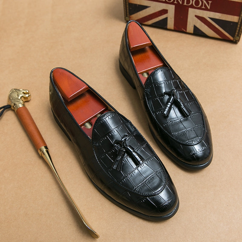 Eleganta loafers med tofsar i krokopräglat läder för herr, bild 6 av 7