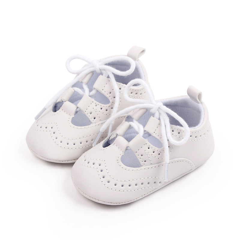 Genombruten vit loafer med snörning i sneakerstil för babyflicka