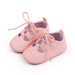 Genombruten loafer med snörning i sneakerstil för babyflicka, Rosa