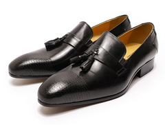 Loafers i läder med tofsar och elegant design för herrar, Svart