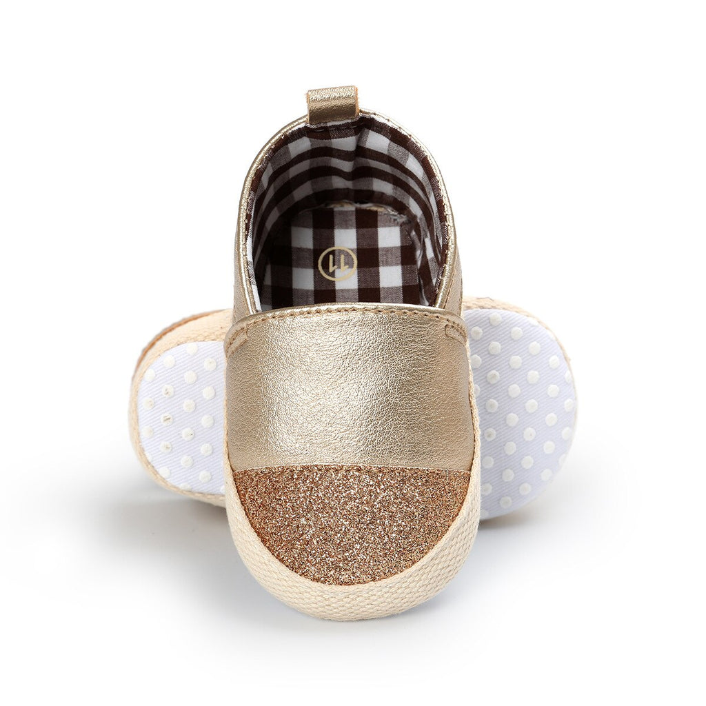 Tvåfärgade glänsande slip-on-loafers för babyflicka, bild 8 av 9