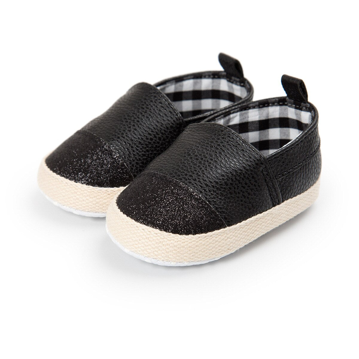 Tvåfärgade glänsande svarta slip-on-loafers för babyflicka