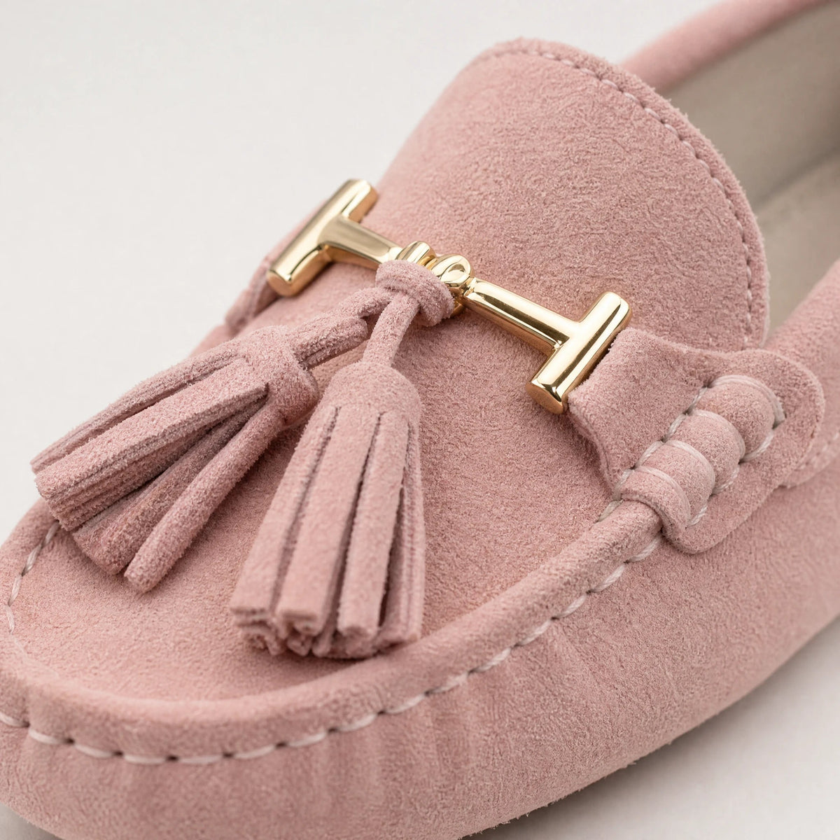 Damloafers i läder med tofs och guldspänne, rosa