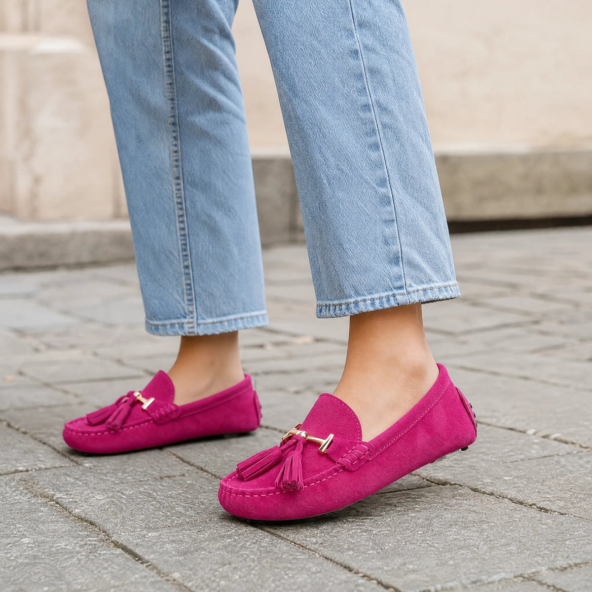 Damloafers i läder med tofs och guldspänne, lila Bild