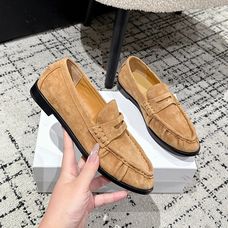 Loafer-mule dam med veckade band i tegelrött
