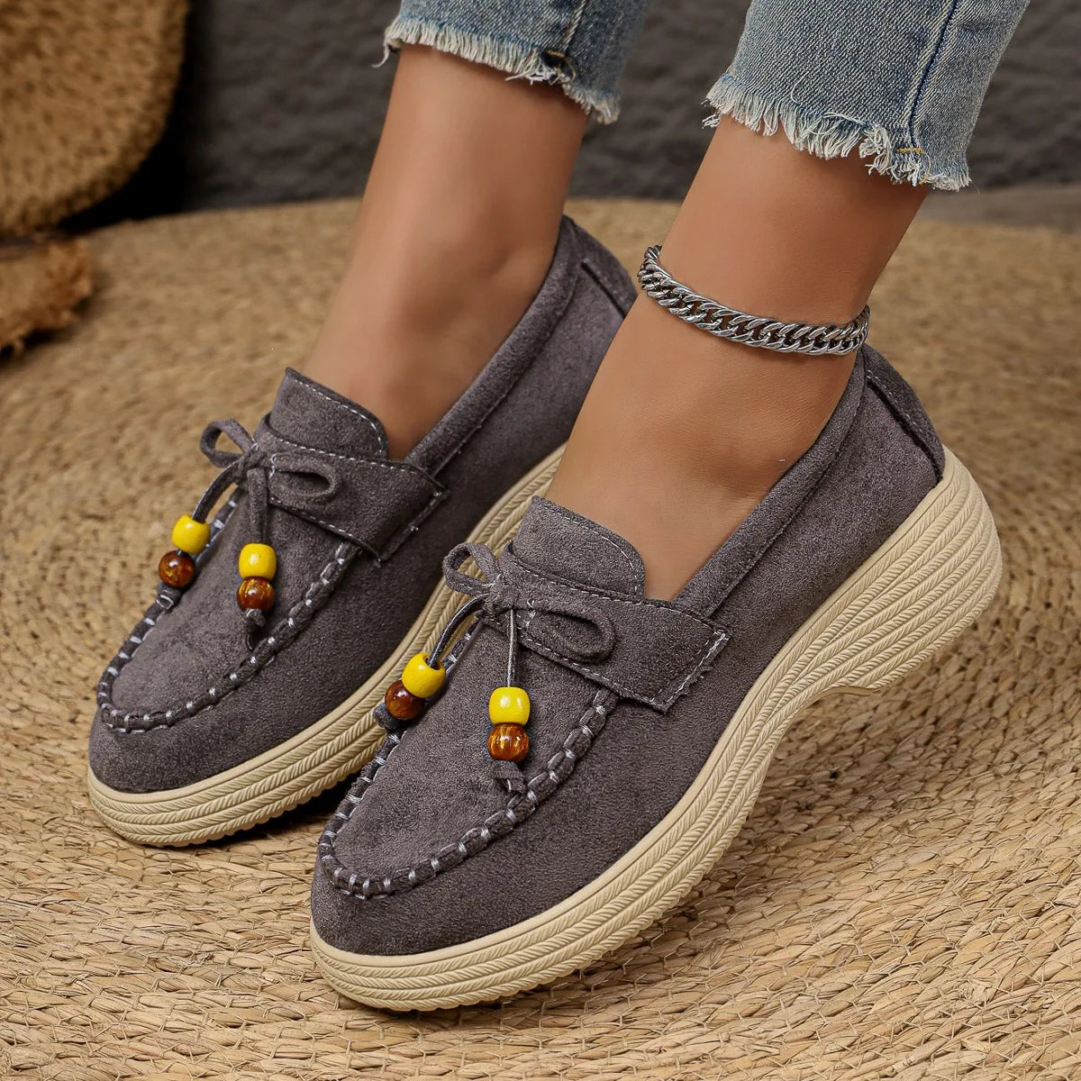 Loafers dam med plattform och pärlknut, beige