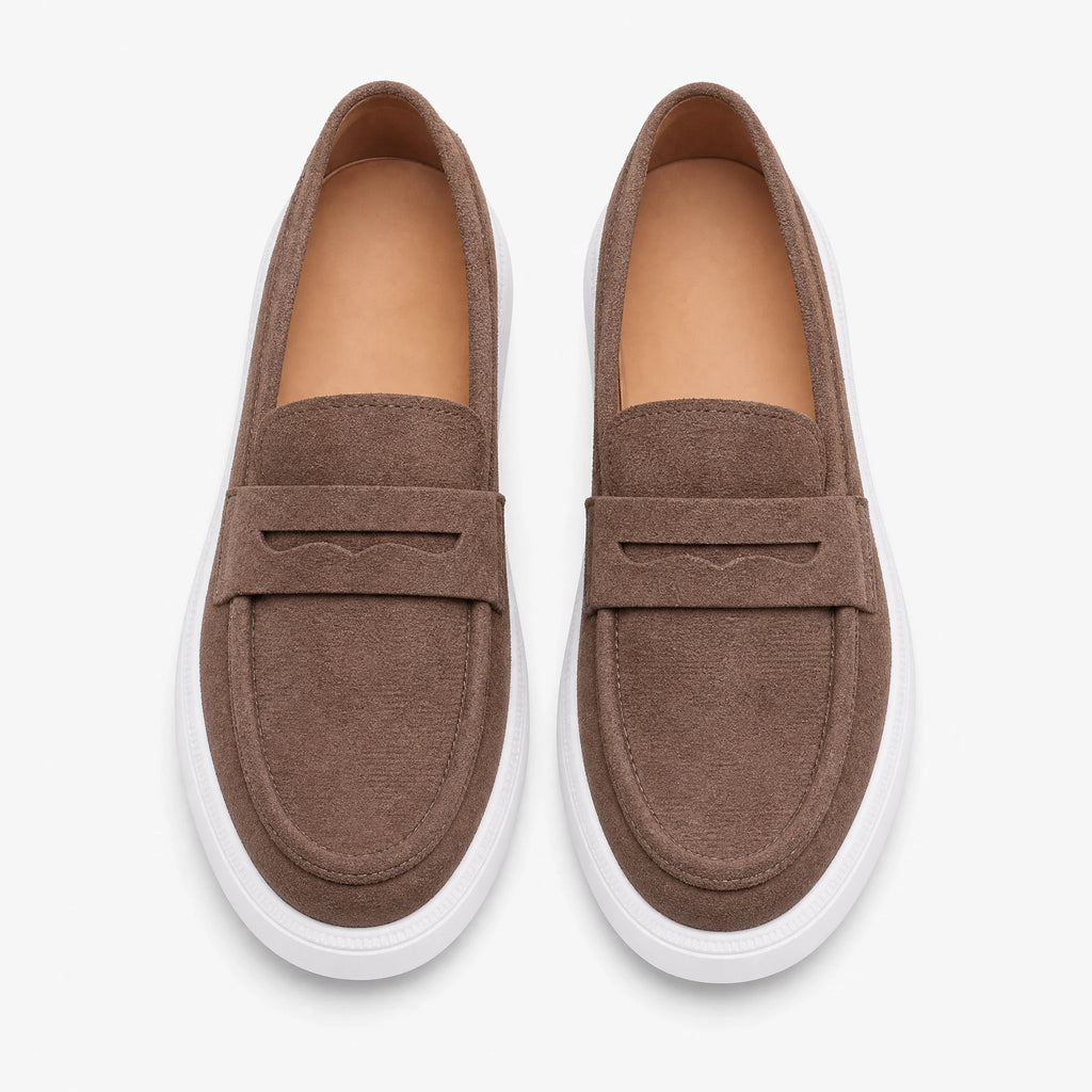 Loafers dam med tjock vit sula i beige