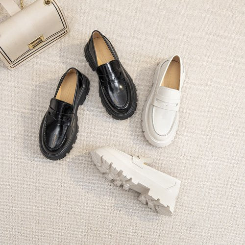 Loafers i slätläder med tjock sula, bild 14 av 17