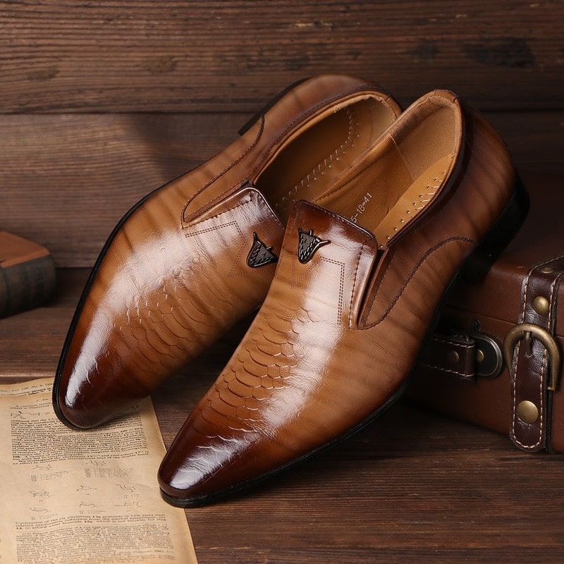 Loafers för herrar med ormskinn lackläder-effekt, bild 4 av 7