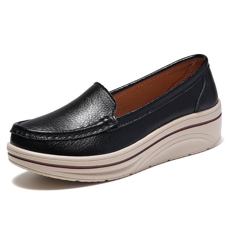 Loafers i äkta läder med kilsula för kvinnor, bild 5 av 11