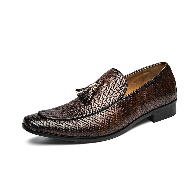 Loafers i läder med tofsar och vävt sicksackmönster, bild 5 av 6