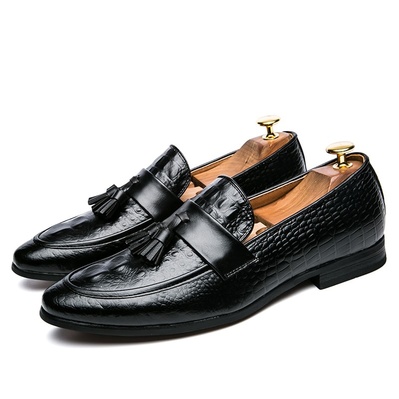 Loafers med tofsar i krokodilläderimitation, bild 11 av 18