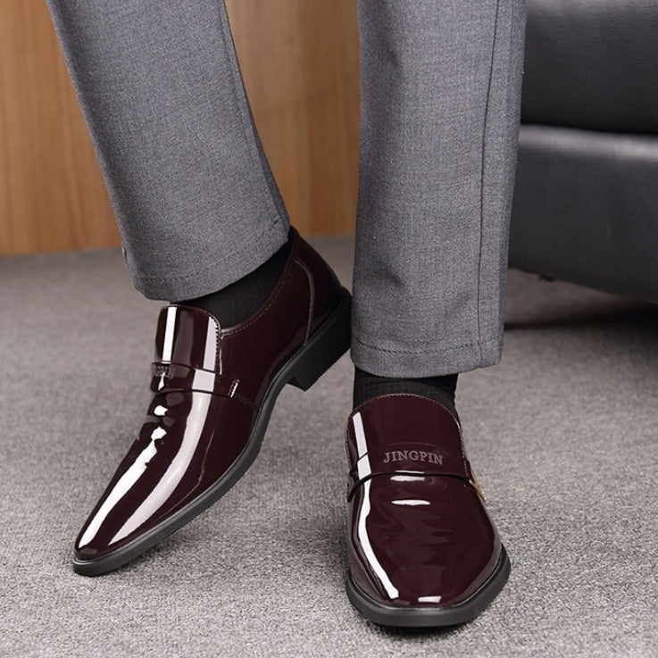Lyxiga bruna lackloafers, bild 2 av 6