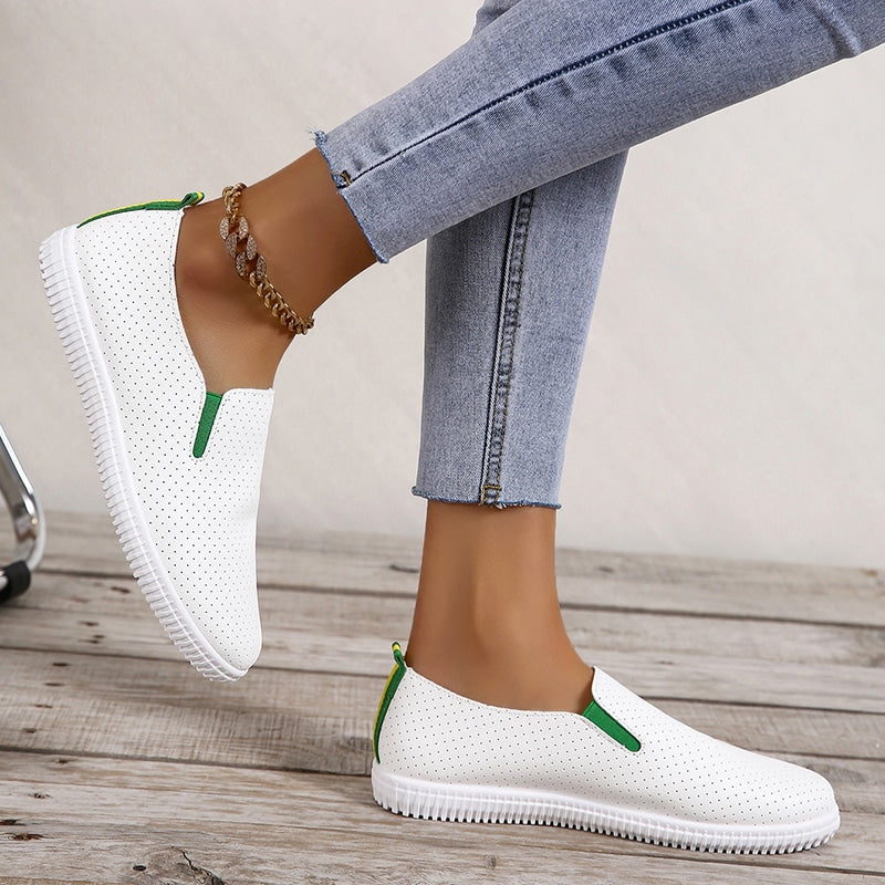 Mjuka perforerade loafers i vitt läder, bild 5 av 6