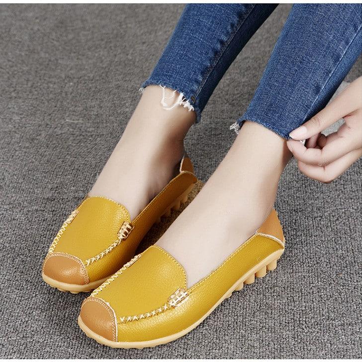Tvåfärgade mjuka loafers i läderimitation, bild 7 av 21