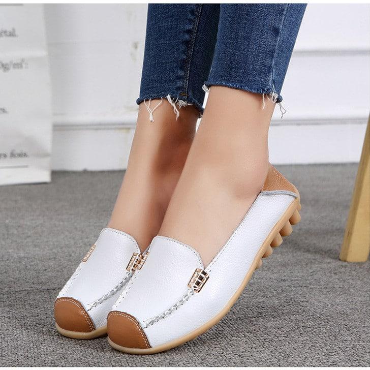 Tvåfärgade mjuka loafers i läderimitation, bild 6 av 21