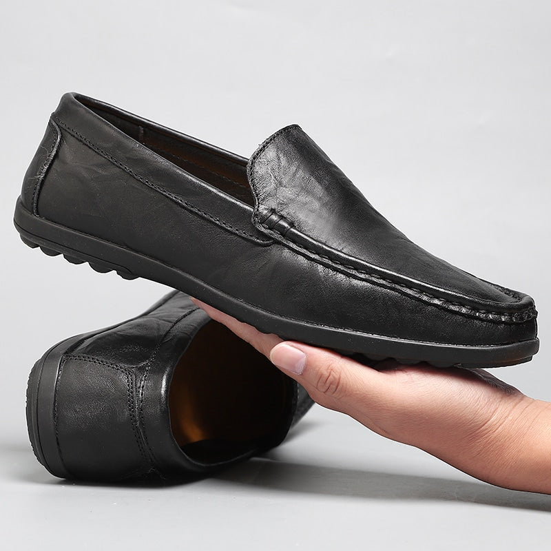 Andningsbara svarta loafers i syntetläder för herrar
