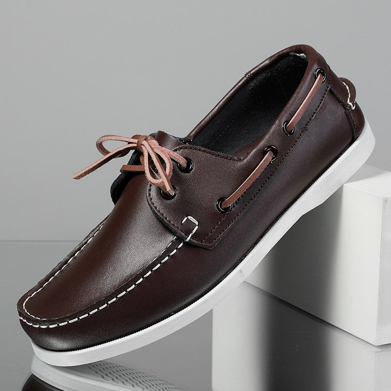 Formella bruna loafers i båtmodell med snörning för herrar