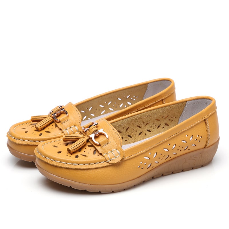 Perforerade gula sommarloafers för dam