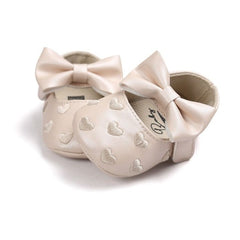 Loafers för babyflickor med hjärtmönster, Beige