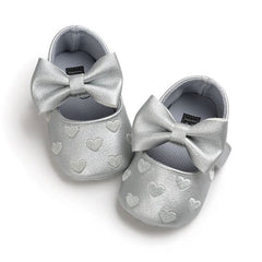 Loafers för babyflickor med hjärtmönster, Grå