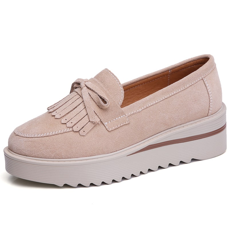 Mocka beige loafers med kilklack
