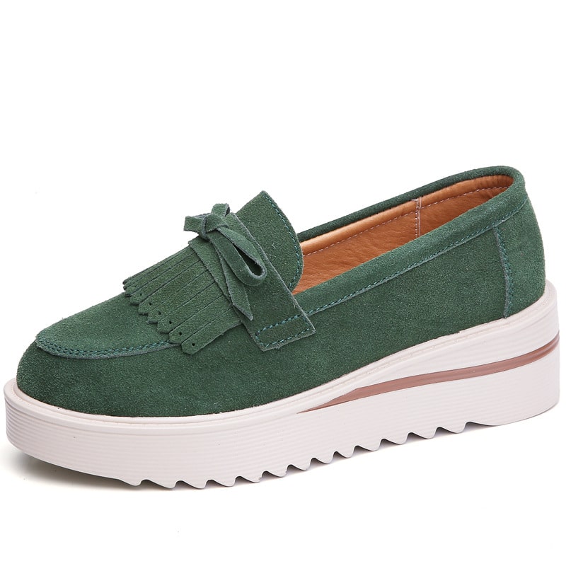 Mocka gröna loafers med kilklack
