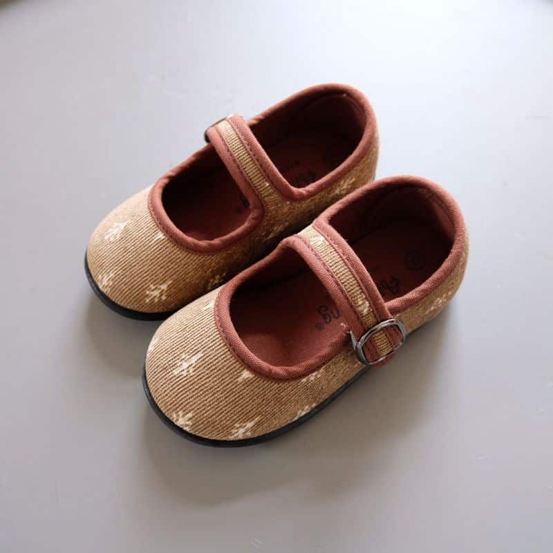 Bruna loafers i Manchester för flickor