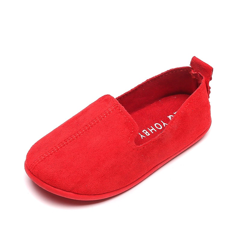 Lätta och avslappnade röda loafers för pojkar
