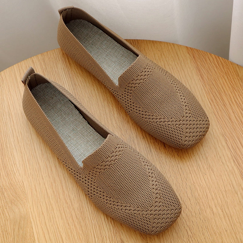 Mjuka beige nätmokasiner för kvinnor