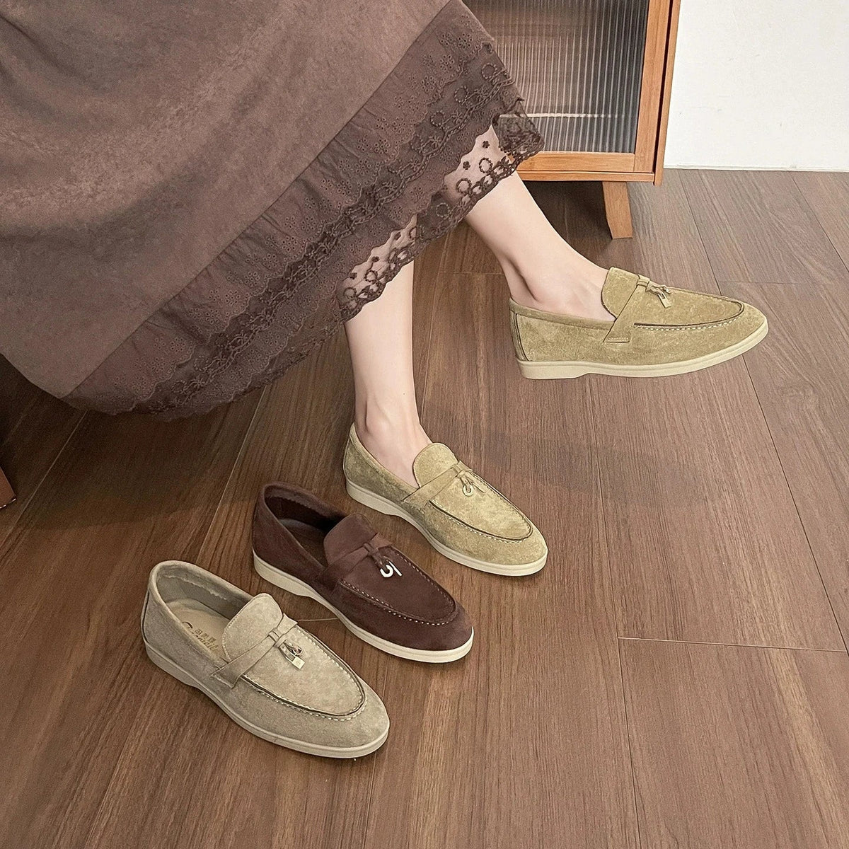 Loafers i konstmocka sedda uppifrån