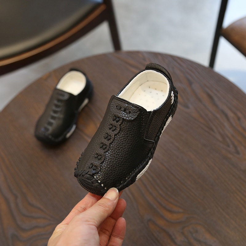 Loafers i läder med mjuk sula för pojkar, bild 4 av 8