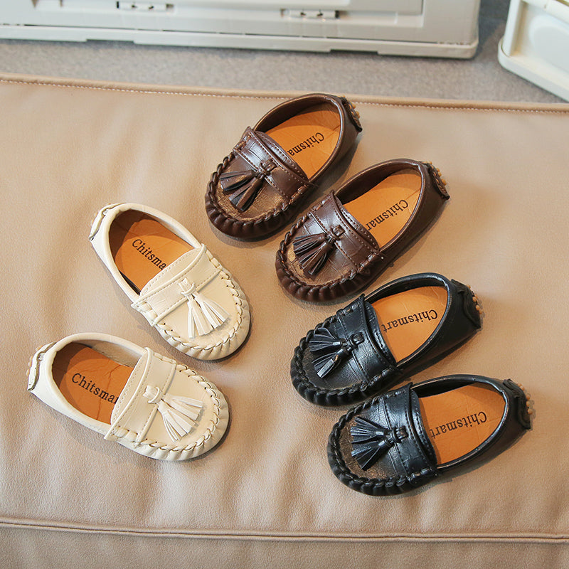 Loafers med tofsar för barn, bild 2 av 8