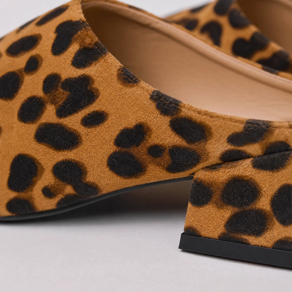Leopardmules med fyrkantig klack, leopardmönster, bild 2