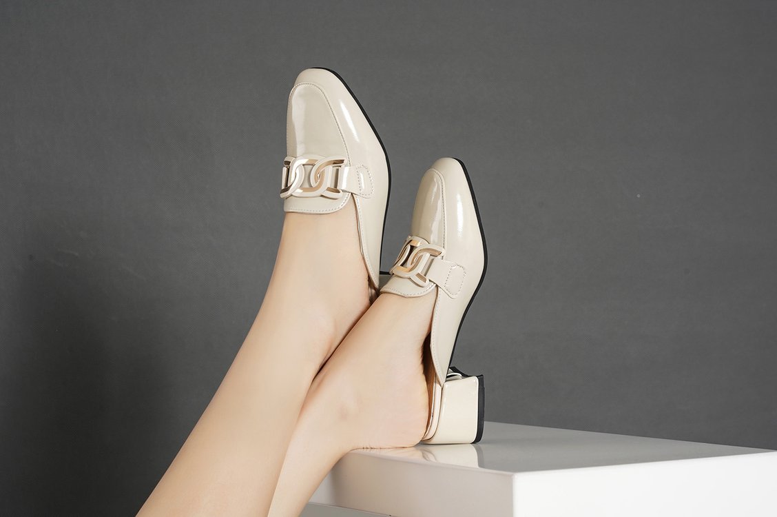 Loafers i mulmodell med blockklack för damer, bild 3 av 7