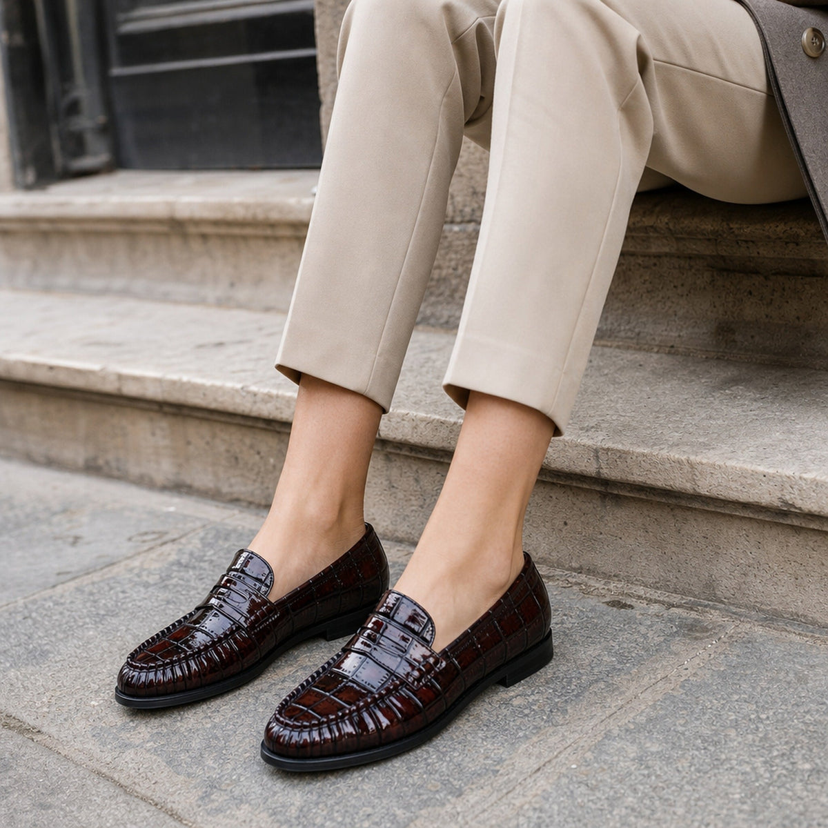 Penny loafers dam i svart med krokodileffekt