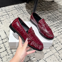 Penny loafers dam med krokodileffekt, raffinerad look, Bordeaux