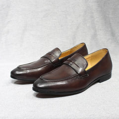 Penny loafers herr i handpatinerat läder, Mörkbrun
