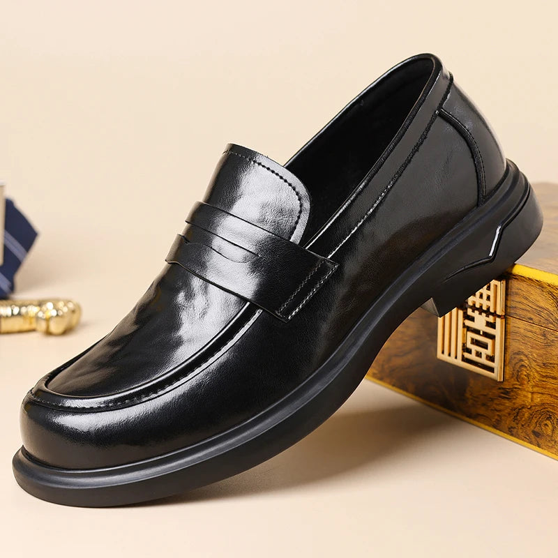 Penny loafers herr i kluvet läder med tjock sula, parvy