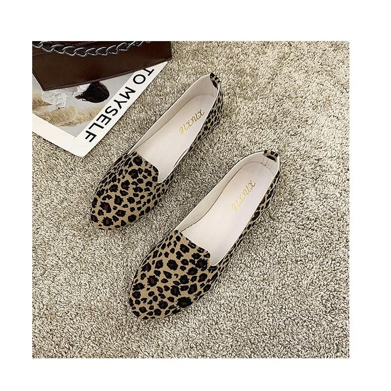 Platta loafers med leopardmönster för kvinnor, bild 7 av 8