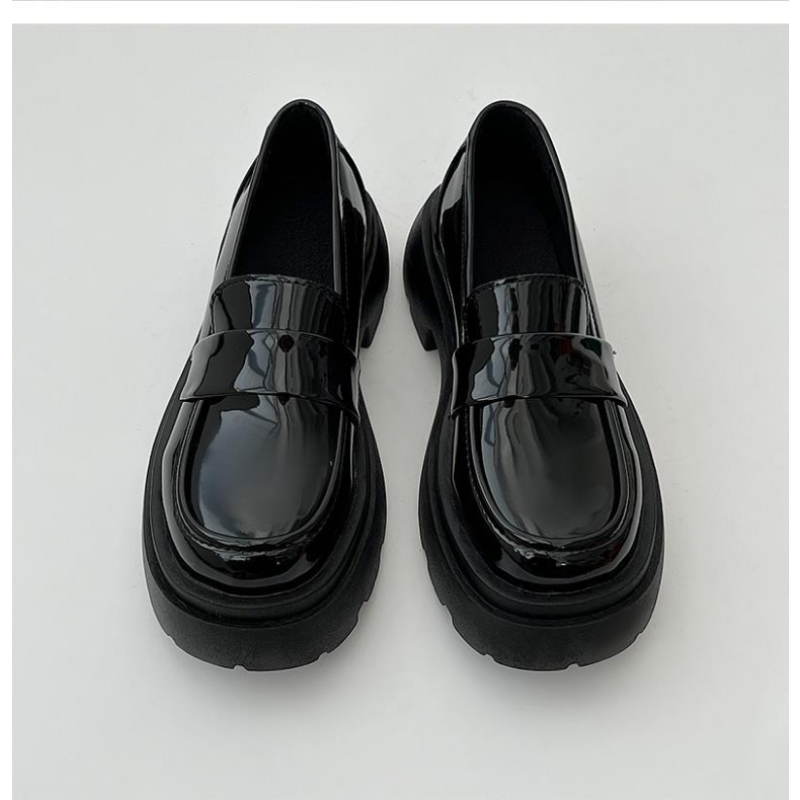 Lackade loafers med platåsula för kvinnor, bild 6 av 8
