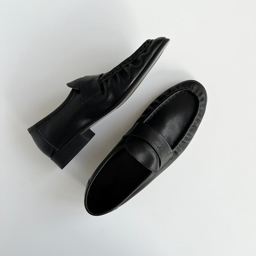 Retro loafers i mjukt läder med klackblock för kvinnor, bild 2 av 9