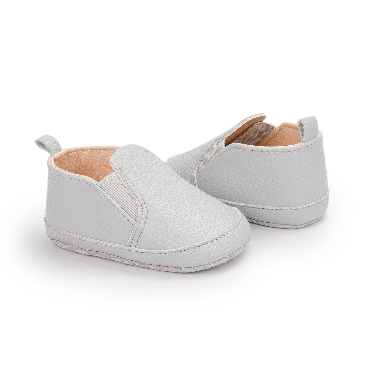 Enkla slip-on-loafers i syntetläder för baby, bild 6 av 22